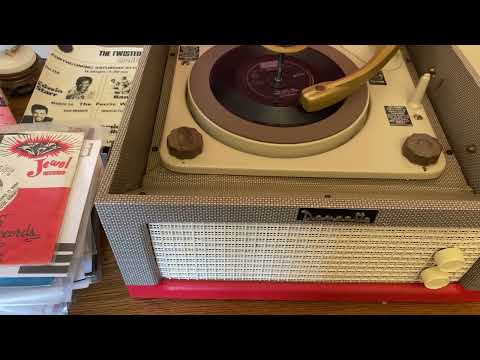 The Newbeats - Run Baby Run - UK London American Records 1971 Issue