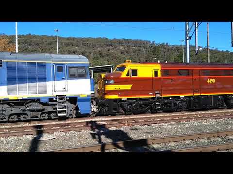 4490 & GL109 LE at Oakey Park NSW.   Sun 12th May 2019