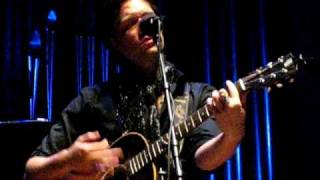 Rufus Wainwright sings &#39;Not Ready To Love&#39; in Seattle on Nov 8th 2009