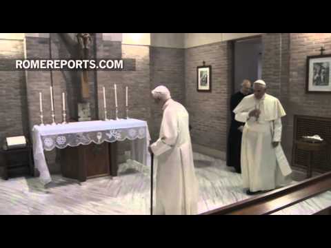 Francisco saludó por Navidad a Benedicto XVI