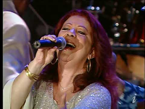 A chuva cai [feat. Velha Guarda da Portela] - Beth Carvalho - A madrinha do samba (Ao vivo) convida