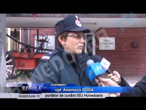 INCENDIU LA O FABRICĂ DE TERMOPANE DIN CRIŞCIOR