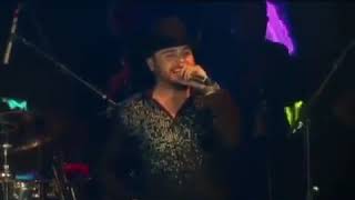 Gerardo Ortiz - El Aroma De Tu Piel (Estreno 2017)