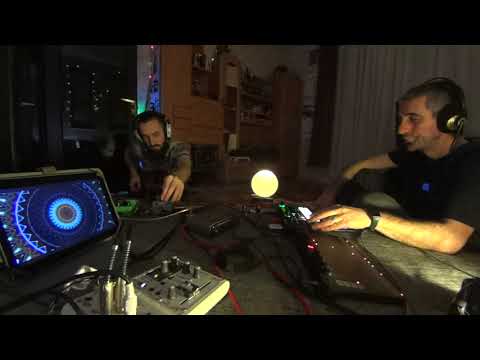 Trip Dub Collective - Reunion Session for PEACE! II Roland MC-101+IK Multimedia UnoSynth HardwareJam