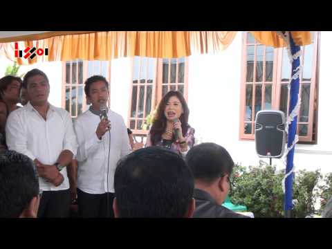 Ruth Nelly Sihotang & Friends - "Ho Do Rajakku" (Lagu Rohani Batak Live)