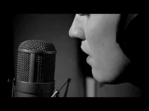 Cajsa Siik - "Birds" (Live at Matching Head Studios)