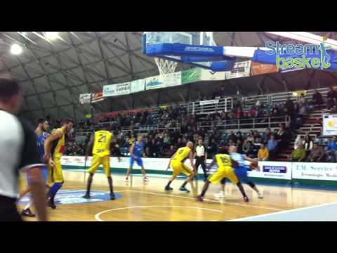 22.11.2015  Givova Scafati - NPC Rieti  72 - 58