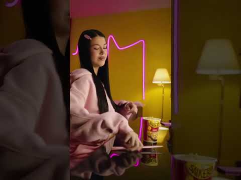 ANNA PEPE IS DRIVING EVERYONE CRAZY WITH THIS ADVERTISEMENT 😙😝