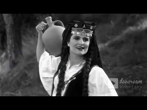 ΛΙΑΚΟΣ  +  ΜΠΙΛΙΩ  = LOVE