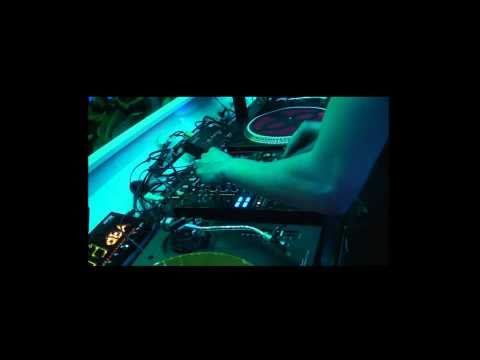 Tosch feat. Christina @ Somewhere over the Rainbow  (3/3) - Tosch Power Play - Remix