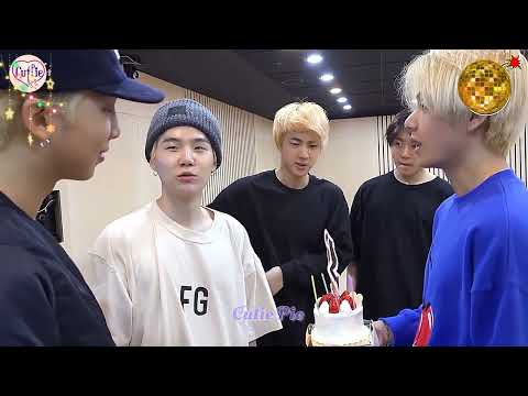 Suga's Surprise Birthday Party🎉🎊🥳🥳🎂🎈🎁💜//#bts #viral #suga #jungkook #jhope #jimin #rm #taehyung #jin