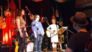 The Largest Elizabeth In The World - Jerks On The Loose