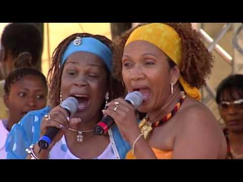 Judy Mowatt & Marcia Griffiths - Redemption Song (Live at Reggae On The River)