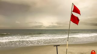 What each flag color means at the beach