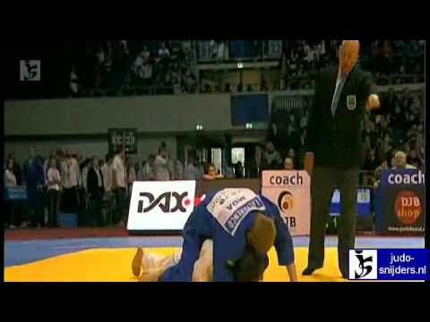 Judo 2012 Grand Prix Dusseldorf: van Laarhoven (NED) - Remarenco (MDA) [-90kg]