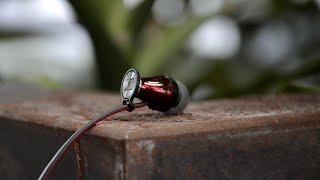 Video thumbnail for Sennheiser Momentum In-Ear Review! by Darius K