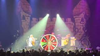 Tenacious D (Spinning Wheel + Malibu Nights) - Live in Las Vegas 12/31/22 (NYE)