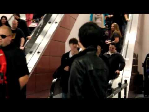 111126 SHINee arriving @ McCarran International Airport Las Vegas
