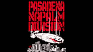 Kadr z teledysku Okra tekst piosenki Pasadena Napalm Division