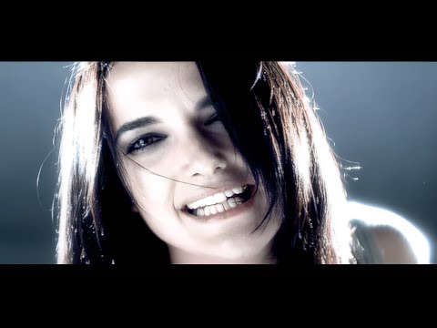 Hungry (2002) - Official Video のサムネイル
