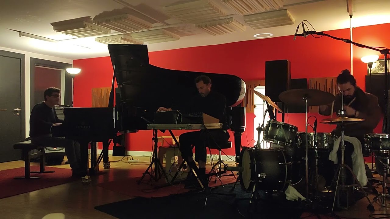 Pinheiro + Hasselberg + Alexandre @ Timbuktu