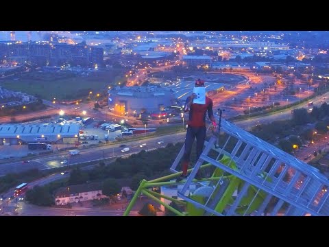 Daredevil Climbs For Inspiring Message