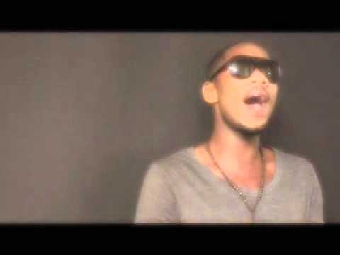 Dan Omari " Im a mess " live Performance.