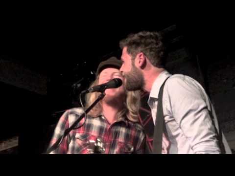 Passenger & Stu Larsen - My Heart's On Fire - Live The Slaughtered Lamb London 2011
