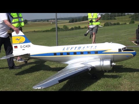 Very nice Huge Douglas DC-3 RC Scale Model Airplane