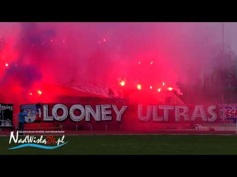 Oprawa kibiców Wisły Sandomierz podczas meczu z Unią Tarnów, 24.04.2016 HD