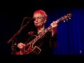 Eliza Gilkyson - Solitary Singer (Live on eTown)