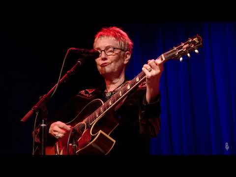 Solitary Singer - Eliza Gilkyson
