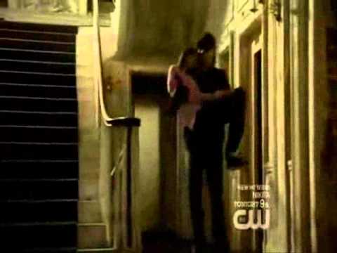 Elena is kidnapped by Trevor and Rose - TVD 2x08 [Rose] Legendado