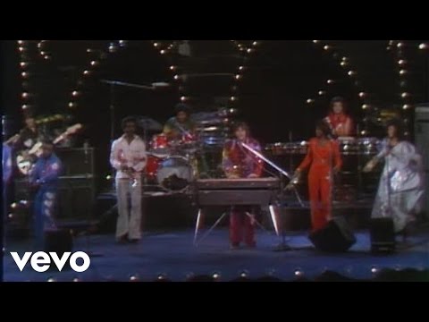 KC & The Sunshine Band - Shake Your Booty (Live)