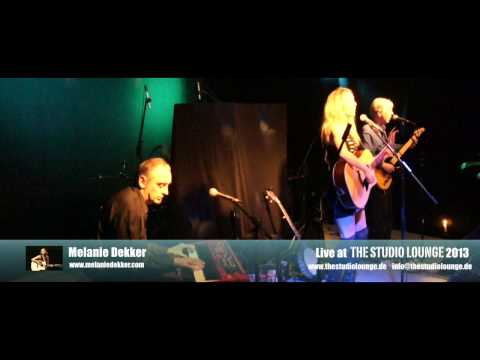 Melanie Dekker At The Studio Lounge