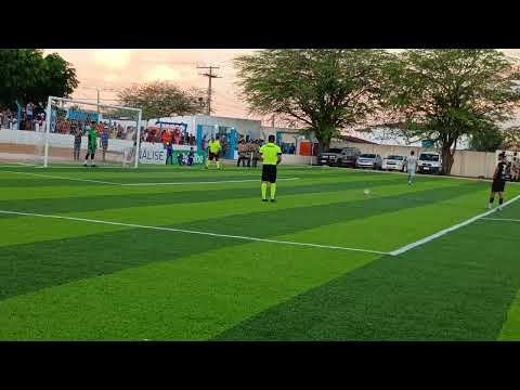 Penalty shootout in the 2025 Gold Cup final, Piritiba vs. Serrolândia