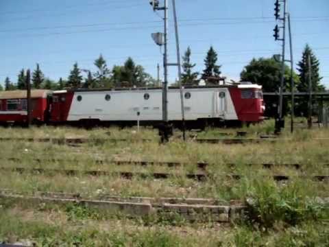 A1752 Suceava - Brasov cu 41-0053-3 pleaca din Suceava