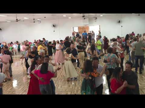 Super matine no clube Sempre Unidos em Quedas do Iguaçu Paraná(com marcos e margarida)
