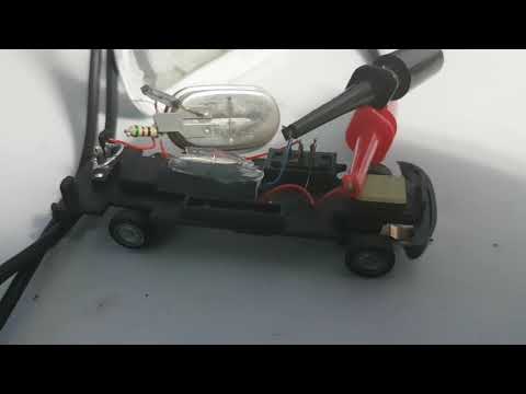 Faller Car-System Auto in der Werkstatt