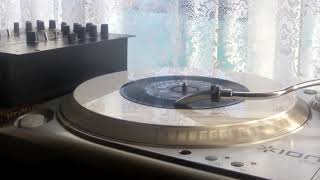 Marianne Faithfull - Blowing In The Wind ( Decca ).