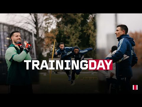 The Ajax squad is back from international break! ⚡️ | TRAINING DAY