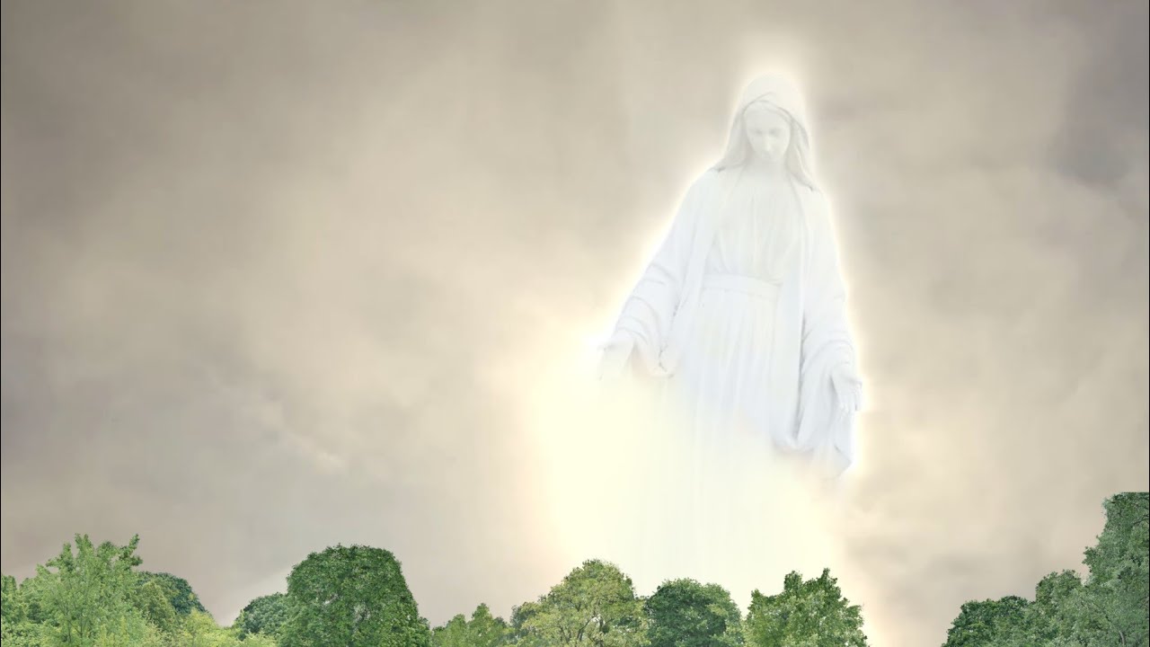 L'apparition à la statue de la Vierge Marie de Tapao, une silhouette est apparue au-dessus du soleil