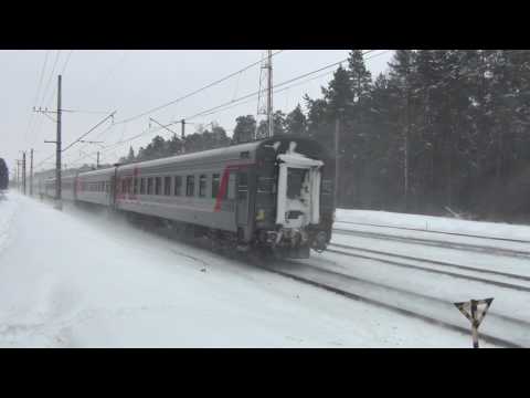 Электровоз ЧС7-098 с поездом № 116 Москва-Уфа.