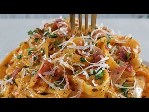 Super Quick Easy and delicious bacon Tagliatelle 😋