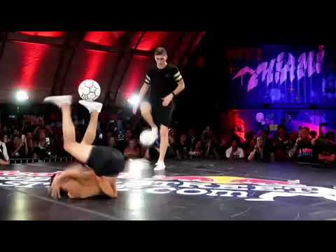 Famous Football Freestyle Battle Of All Time ##ERLEND VS RICARDINHO