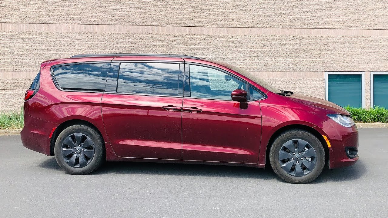 2019 Chrysler Pacifica Hybrid Review