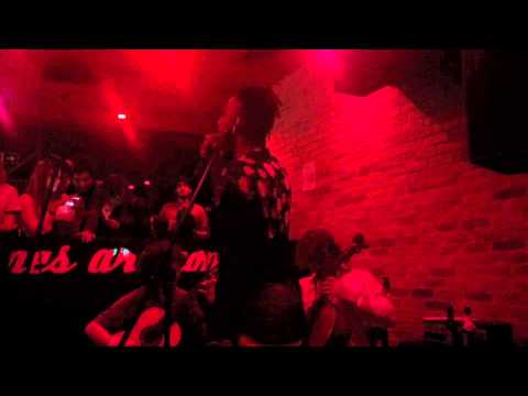 NÃO RECOMENDADO - CAIO PRADO