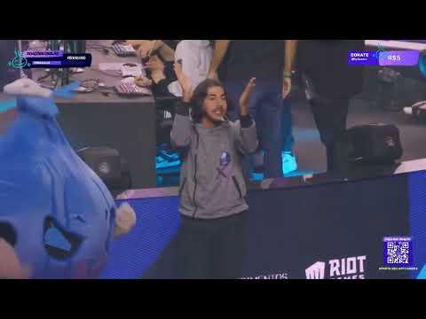 cuidado o Titan vai colocar na sua botinha cuidado rapaziadakkkkkkkkkkkkkkkkkkkkkkkkkkkkkkkkkkkkkkkk