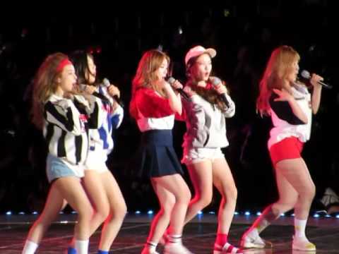151009 Red Velvet Ice Cream Cake  One K Concert