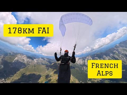 178km FAI Triangle from Chamonix | XC Paragliding in the French Alps